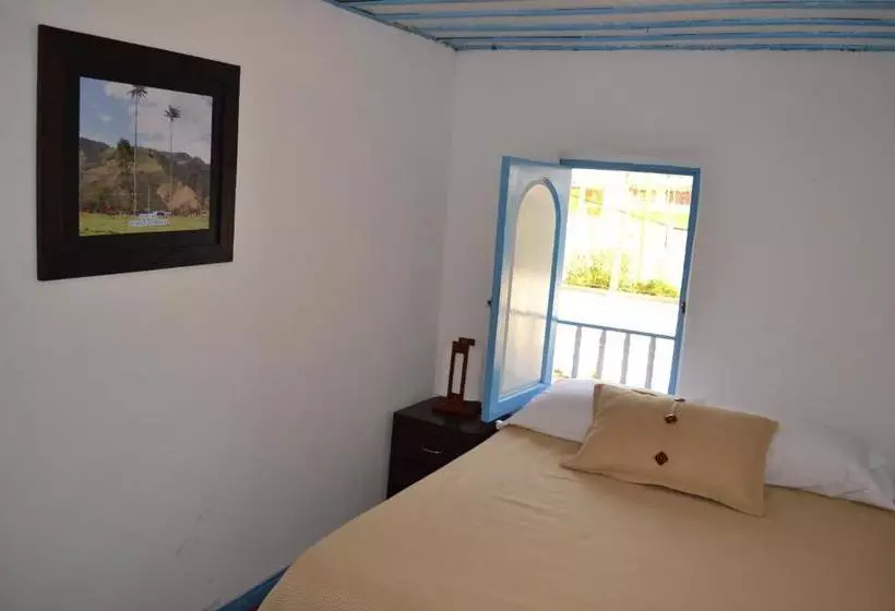 ユースホステル Hostal Bosque De Niebla