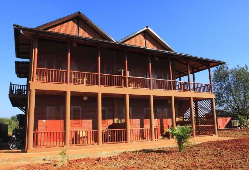 هتل Pindaya Farm House