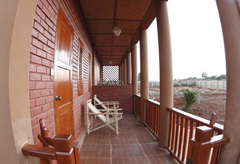 هتل Pindaya Farm House