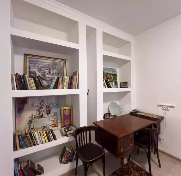 پانسیون Rumi Hotel & Hostel