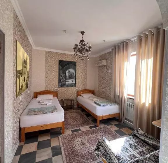 پانسیون Rumi Hotel & Hostel