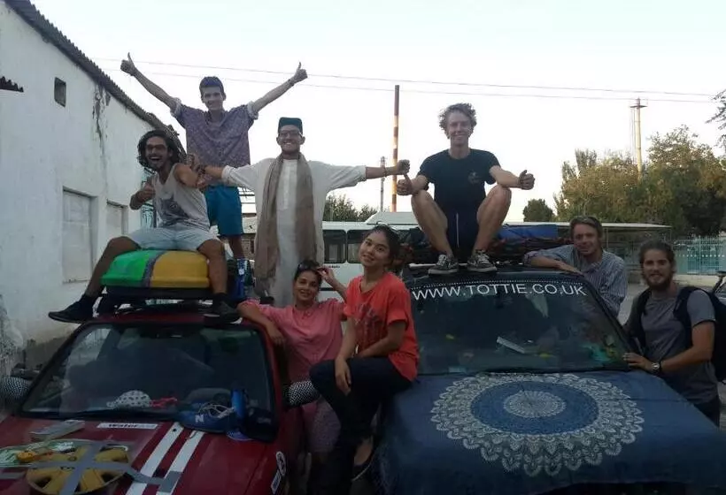 پانسیون Rumi Hotel & Hostel