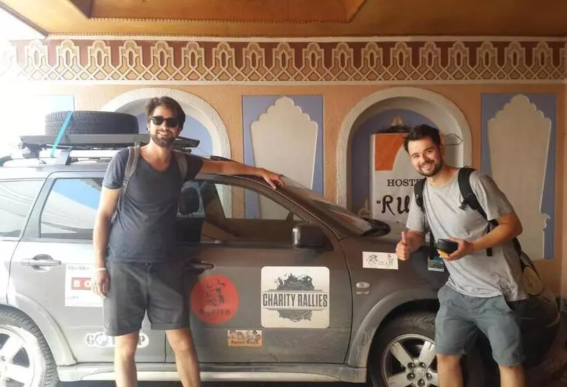 پانسیون Rumi Hotel & Hostel