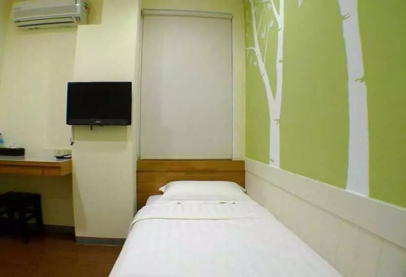 هاستل 澎湖百慶旅店 L 電梯