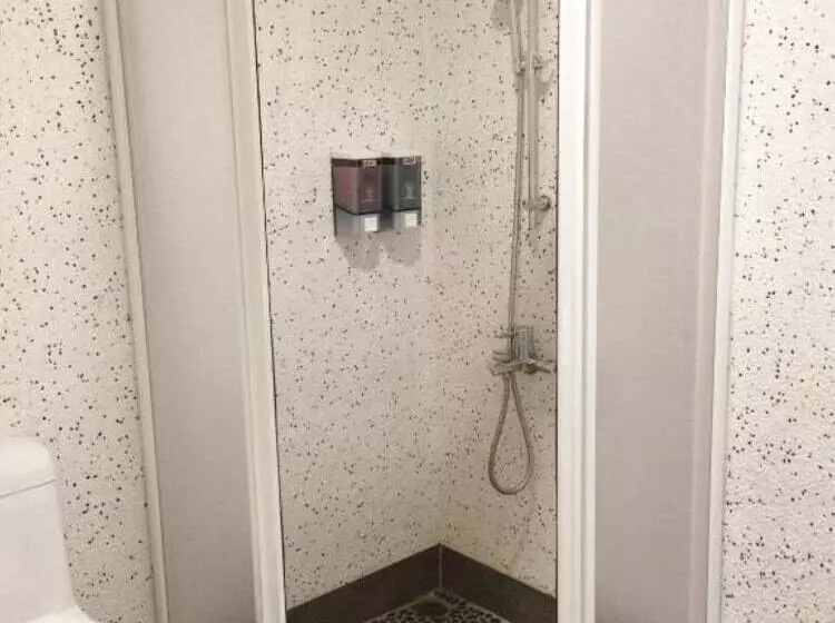 هاستل 澎湖百慶旅店 L 電梯