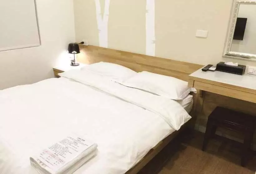 هاستل 澎湖百慶旅店 L 電梯