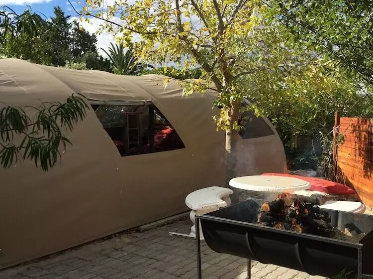 Majatalo 6 On Kloof Guest House