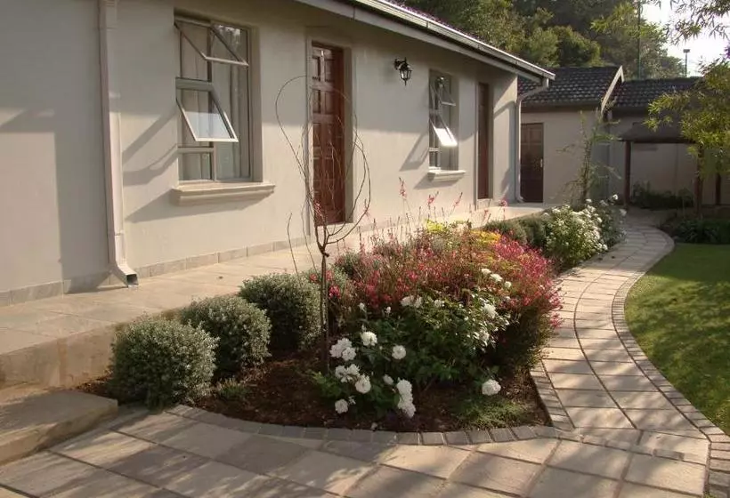 ペンション Bergliot Guest House