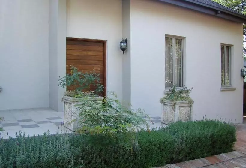 ペンション Bergliot Guest House