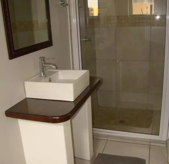 ペンション Bergliot Guest House