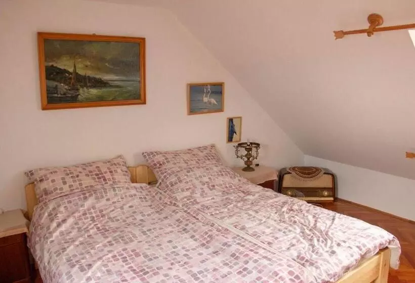 ペンション Hajdu Lovasudvar Hortobágy