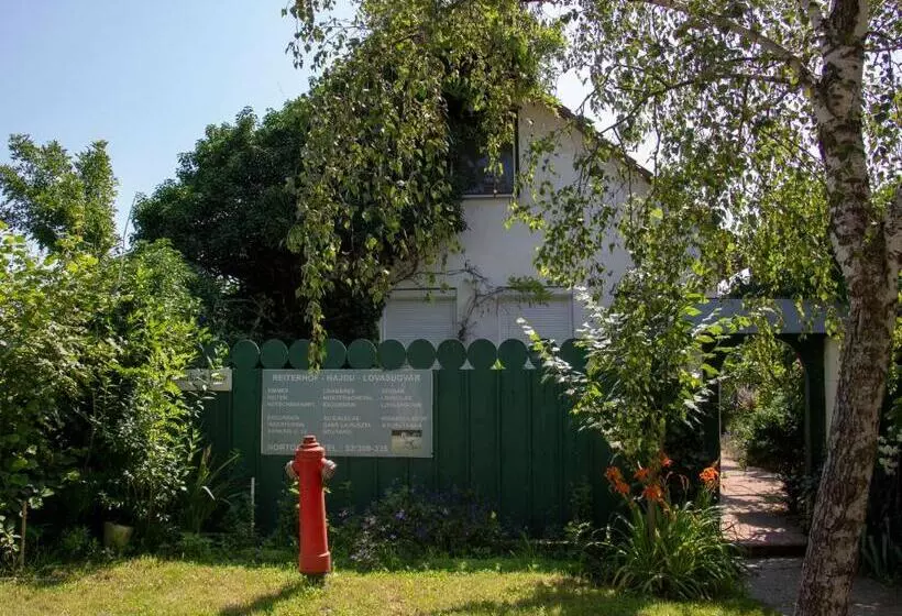 ペンション Hajdu Lovasudvar Hortobágy