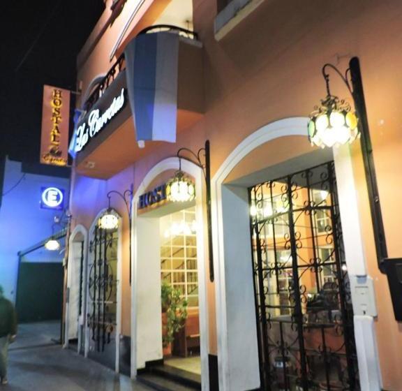 ペンション Hostal Las Carretas