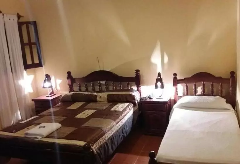 ペンション Hostal Las Carretas