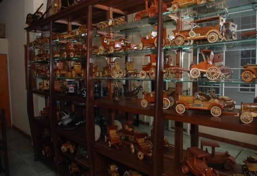 ペンション Hostal Las Carretas