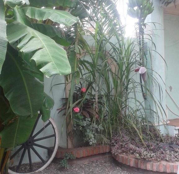 ペンション Hostal Las Carretas