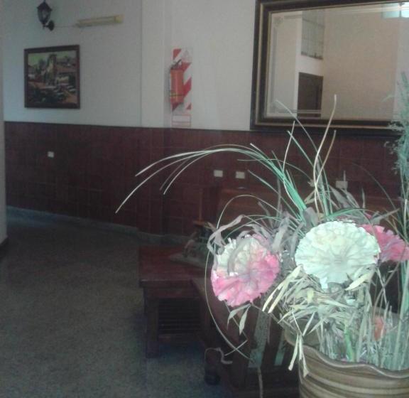 ペンション Hostal Las Carretas