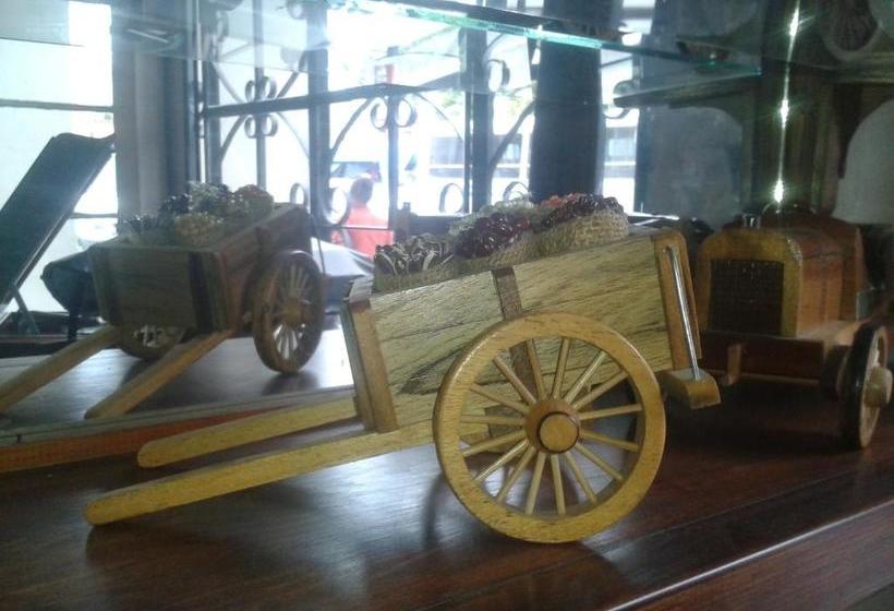 ペンション Hostal Las Carretas