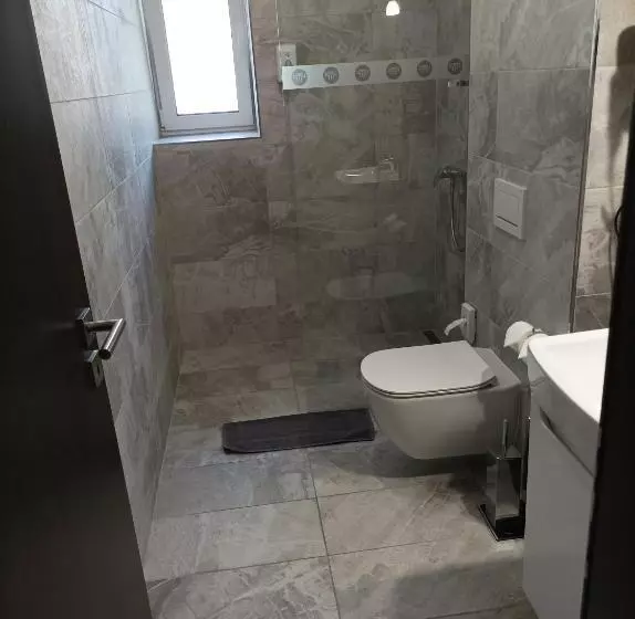 پانسیون Sentami