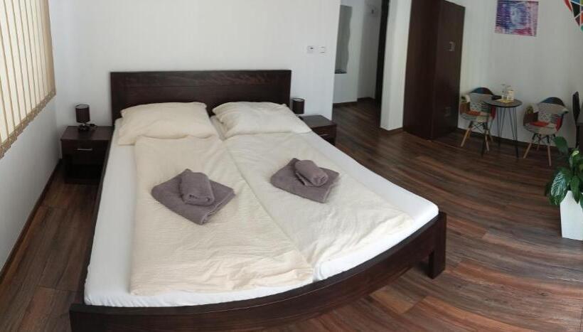 بنسيون Sentami