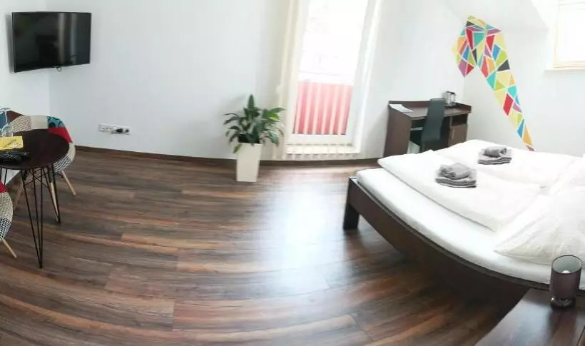پانسیون Sentami