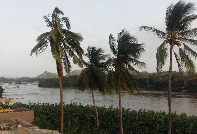 Pensjonat Riverside Homestay