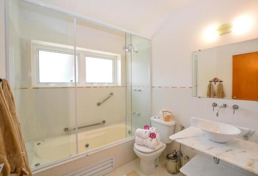 بنسيون La Réserve Suites