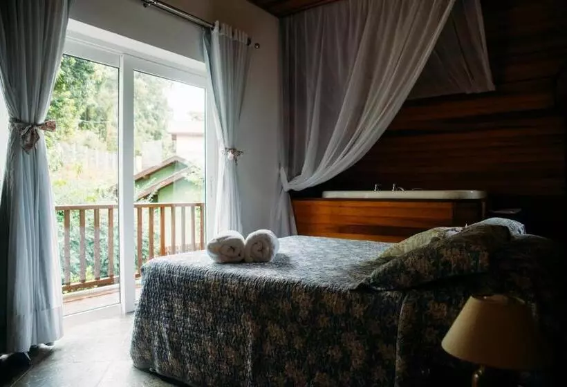 ペンション La Réserve Suites