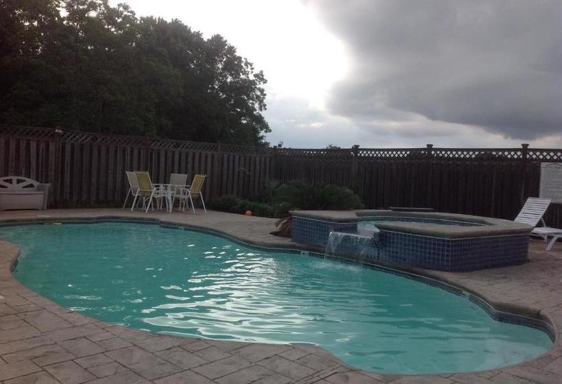 הוסטל L'acadie Inn & Rv Park