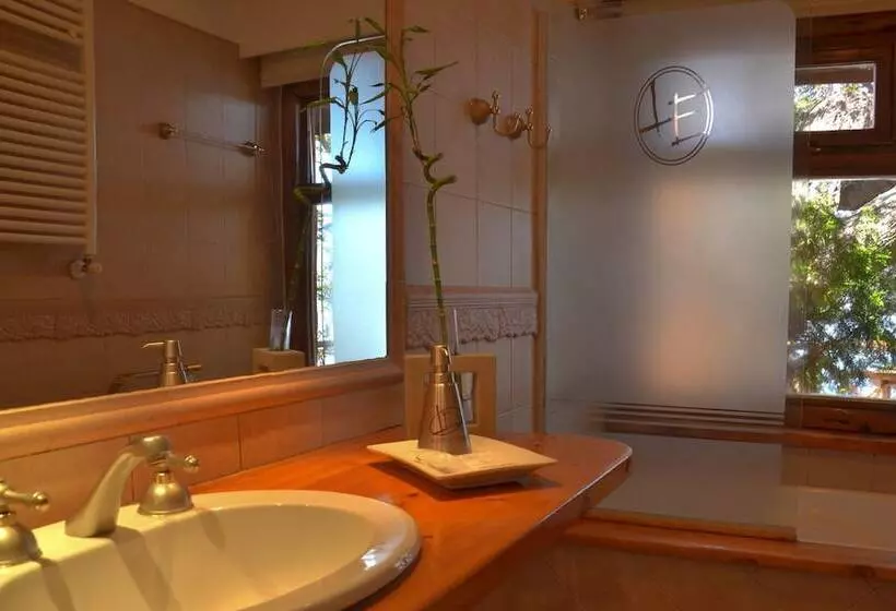 Retkeilymaja Posada La Escondida