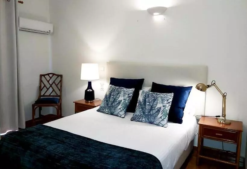 ホテル The Blue Bamboo  Duna Parque Group