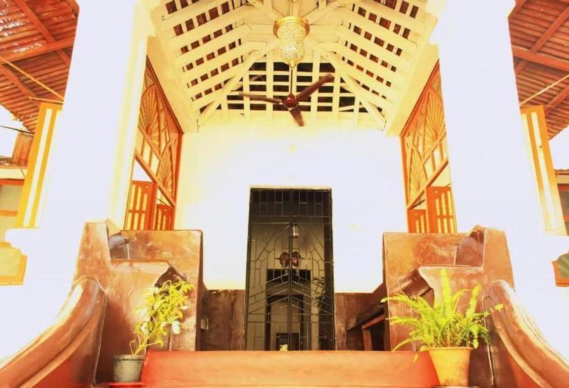 بنسيون Casa Aluizio