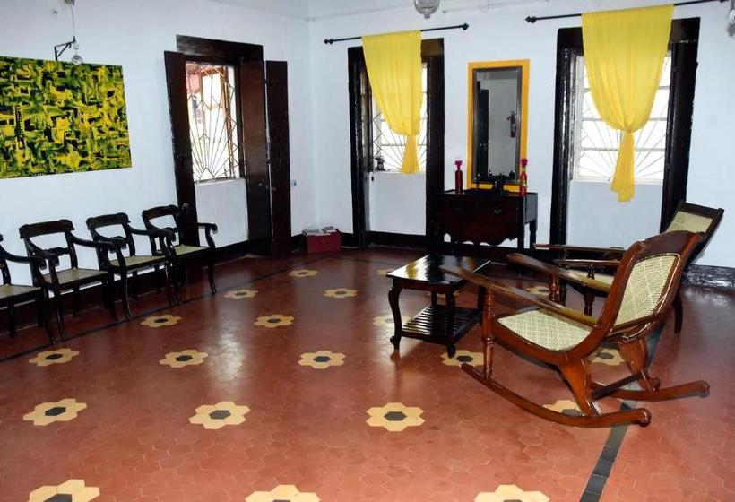 بنسيون Casa Aluizio