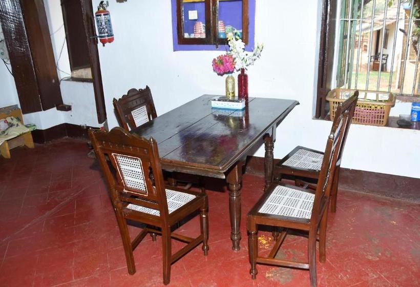 بنسيون Casa Aluizio