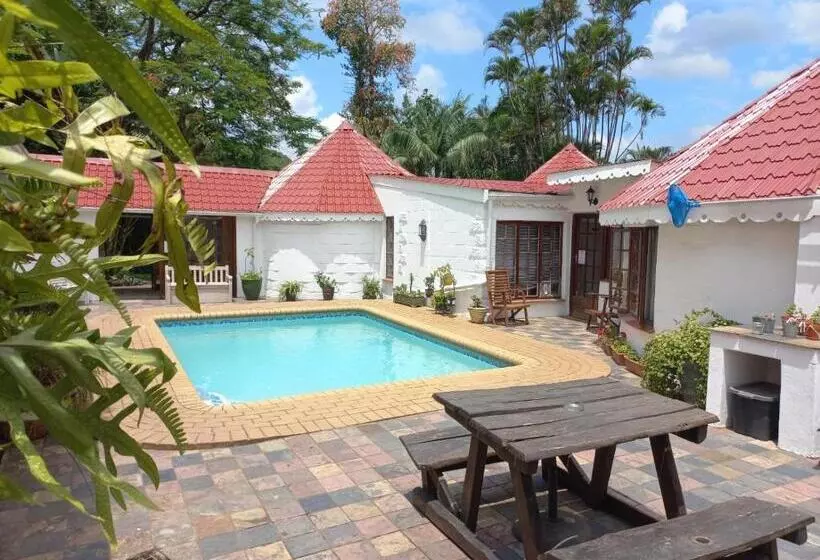 Majatalo Marula Gardens