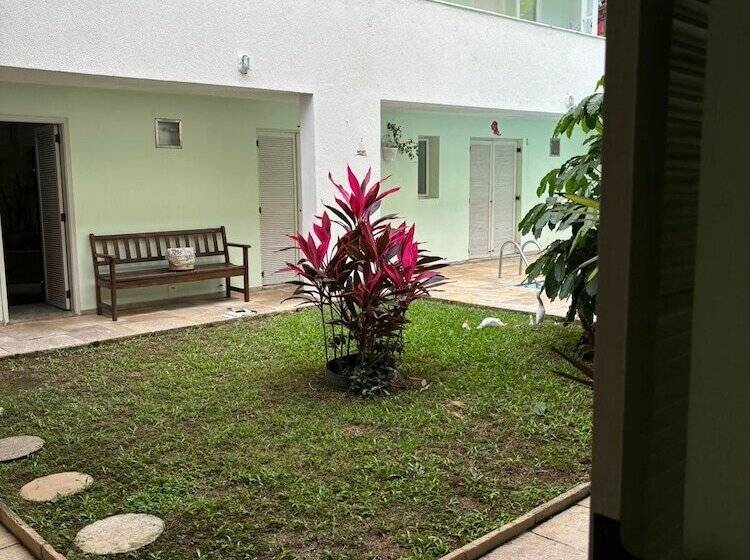 펜션 Pousada Pé Na Areia Guarujá