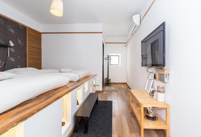 פנסיון Snow King