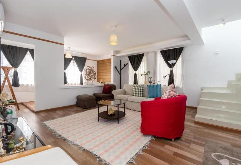 פנסיון Snow King