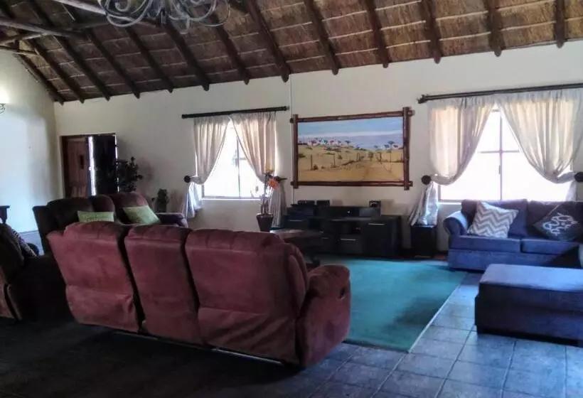 Majatalo Thatch Haven Guesthouse