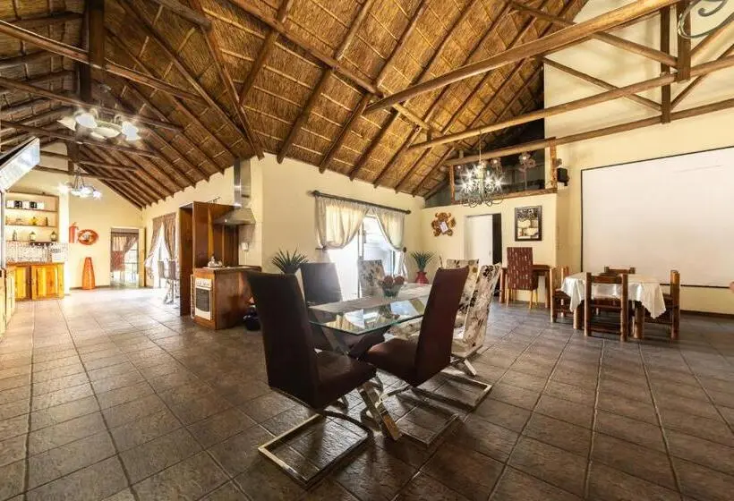 ペンション Thatch Haven Guesthouse