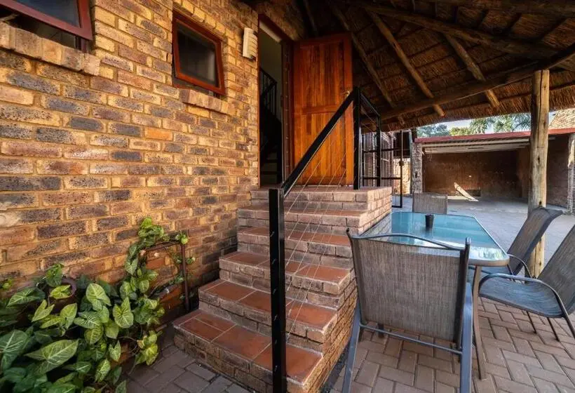 ペンション Thatch Haven Guesthouse