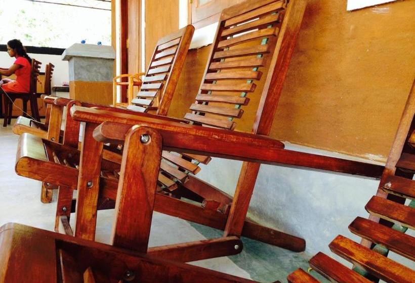 Pensionat The Summer Corridor   Kataragama