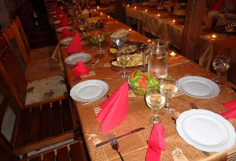 Aamiaismajoitus (B&B) Velco Bb Himara