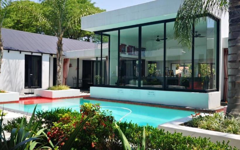 ペンション 21 Kingfisher Guesthouse