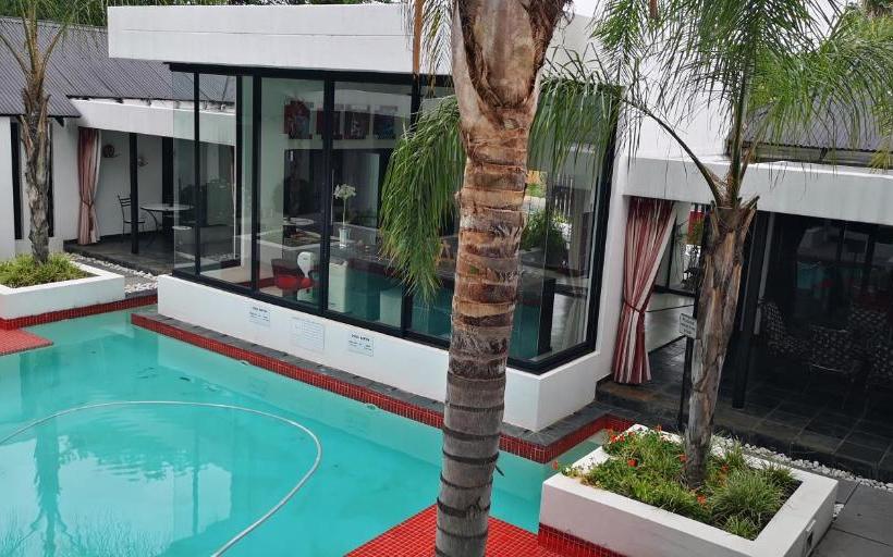 ペンション 21 Kingfisher Guesthouse