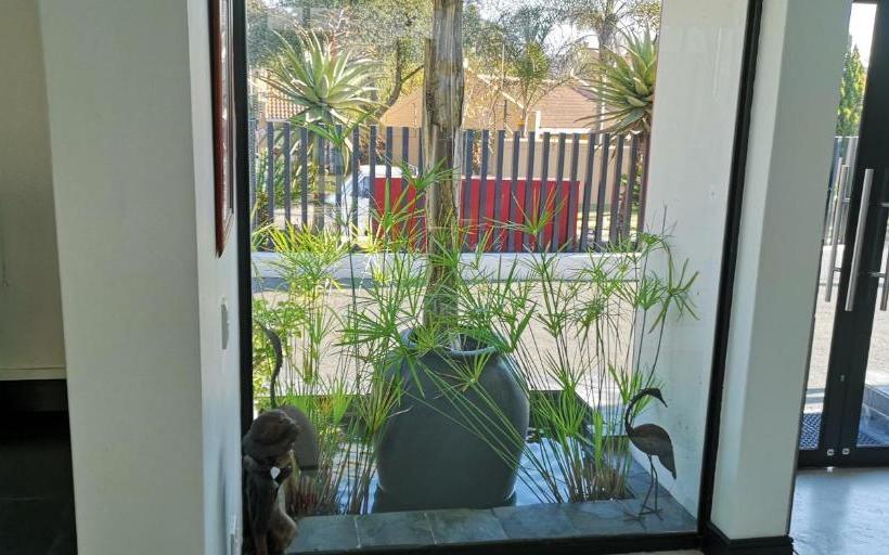 ペンション 21 Kingfisher Guesthouse