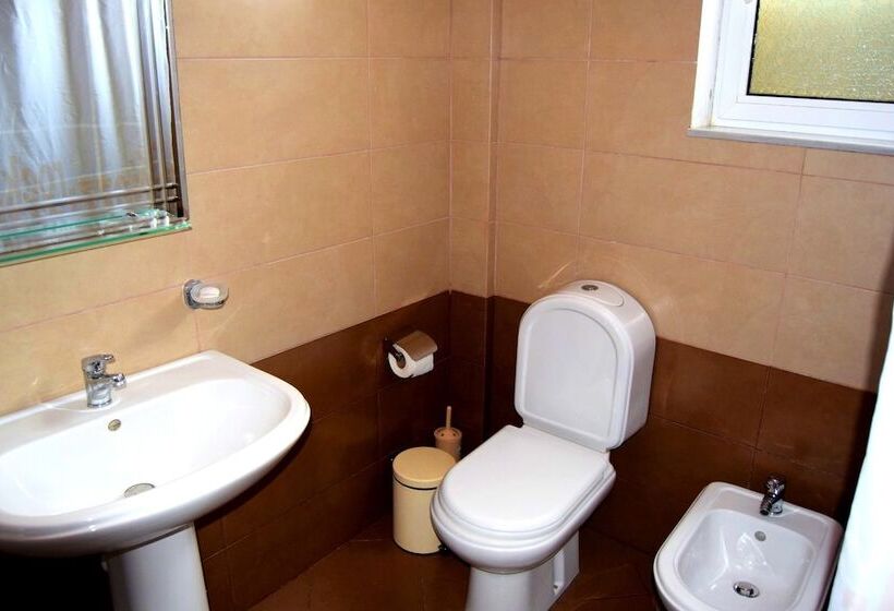 פנסיון Vila Lili Guest House   Berat