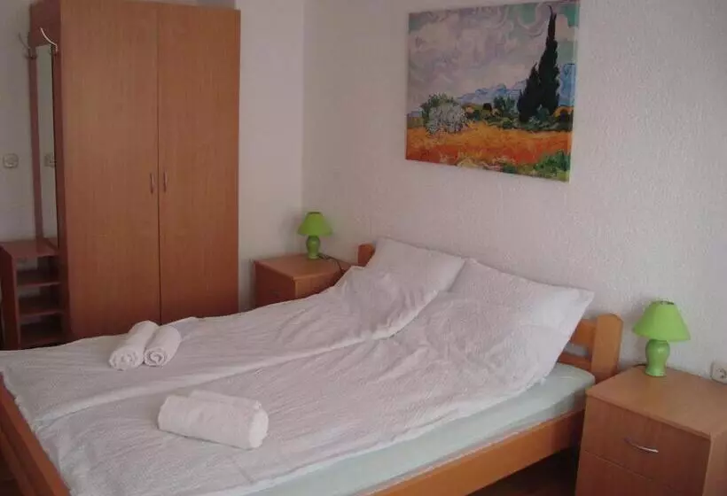 پانسیون Villa Afrodita