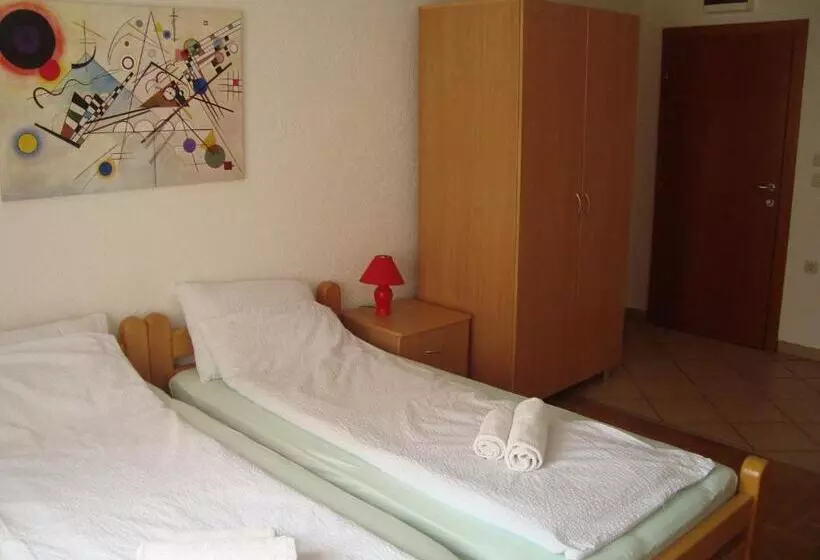 پانسیون Villa Afrodita