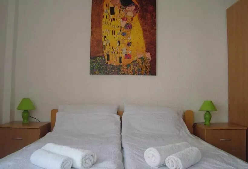 پانسیون Villa Afrodita